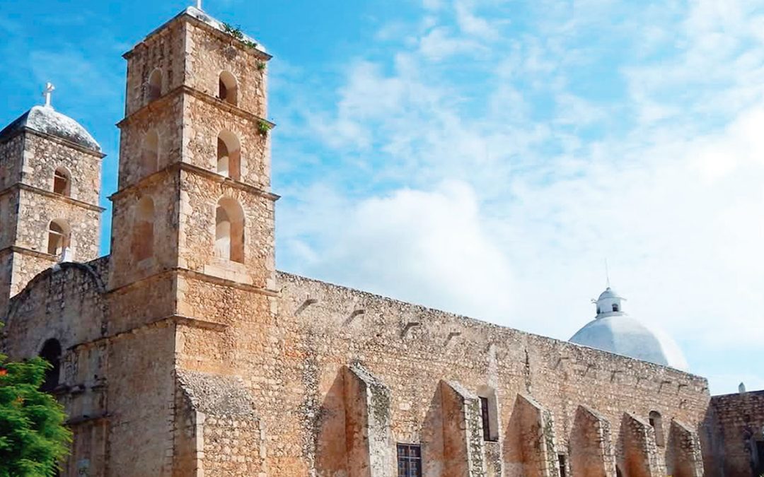 Edzná y Camino Real